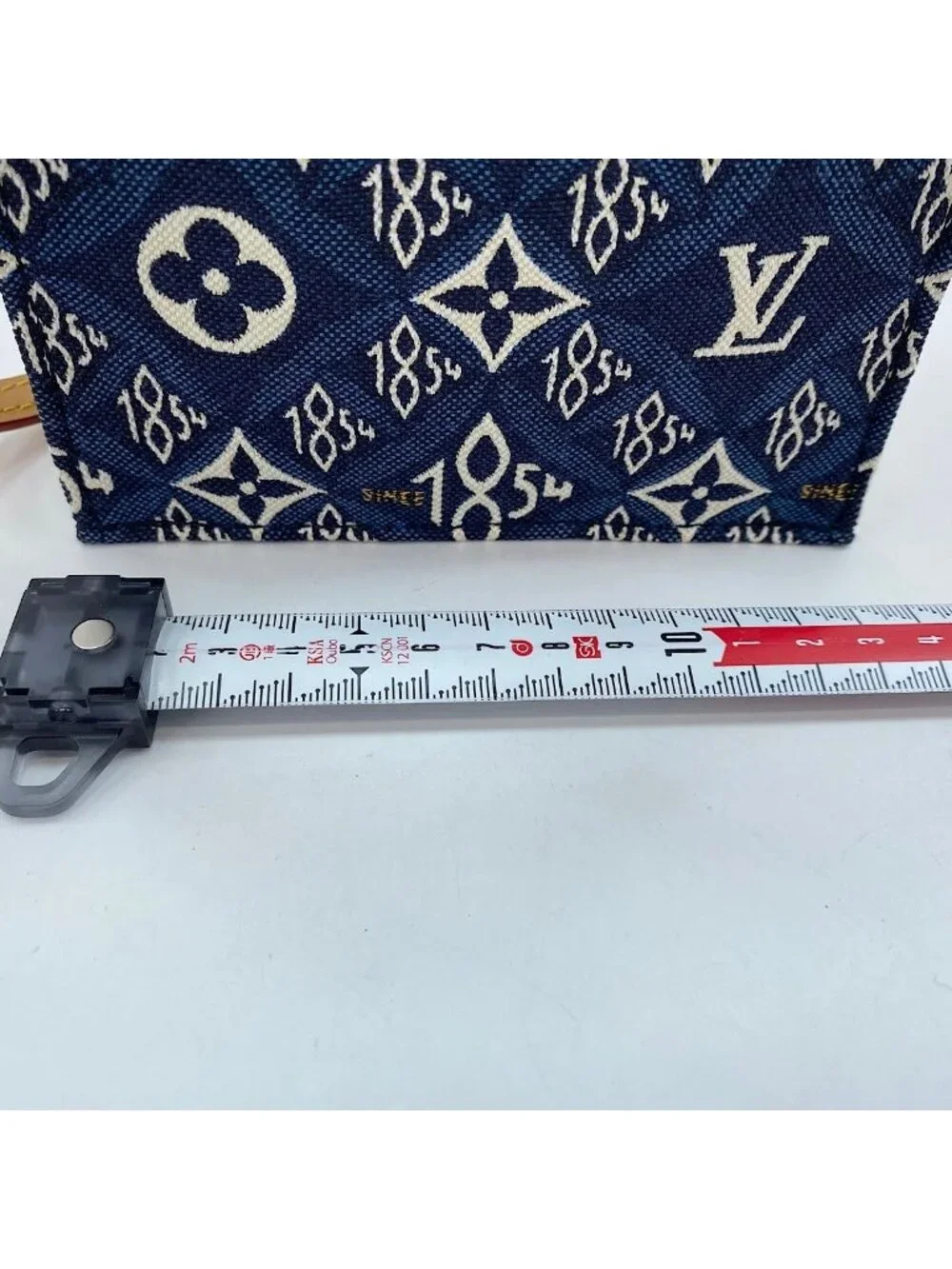 Louis Vuitton Handbag Petite Sac Plat